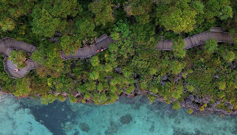 snorkeling and island adventure in Roatán