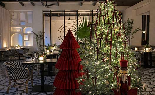 Christmas Eve décor in Alera at Kimpton Grand Roatan